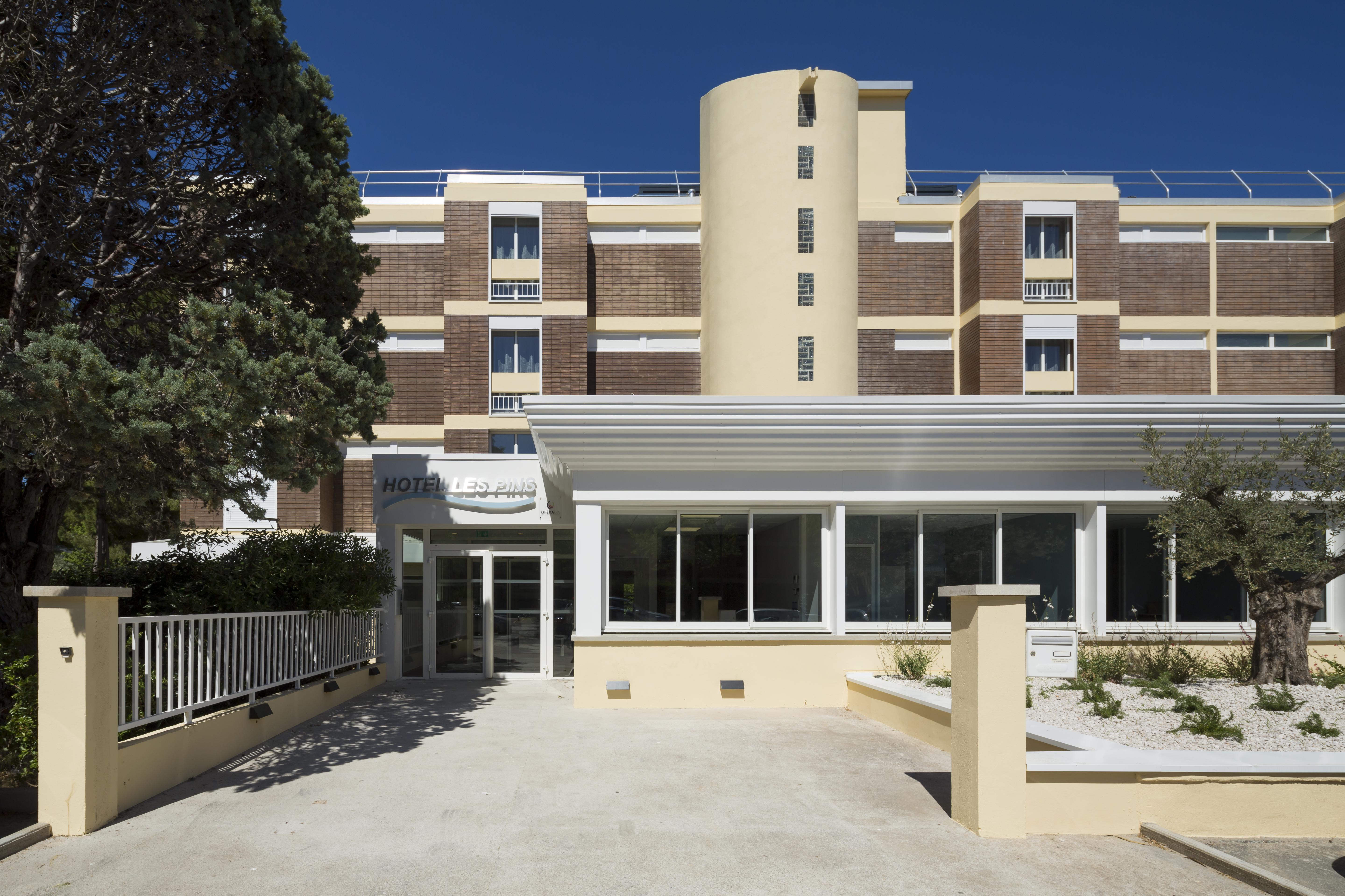 Opéralia Hôtel les Pins Balaruc-les-Bains Exterior foto